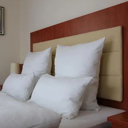 Ξενοδοχείο & Cafe Strandeck 2*